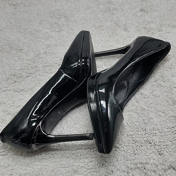 DKNY LEXIE POINTED TOE CLASSIC PUMP BLACK PATENT LEATHER LADIES SIZE 6 GUC - Picture 11 of 16